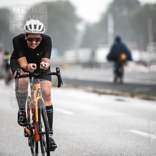 16.08.2026 - KN Förde Triathlon 2026 H.Heesch http://msf.ph/oto/9967782 16.08.2026 09:40:20 Radfahren 110, 116, 121, 142, 148, 206 meine-sportfotos.de