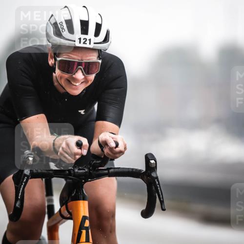 16.08.2026 - KN Förde Triathlon 2026 H.Heesch http://msf.ph/oto/9967811 16.08.2026 09:40:21 Radfahren 110, 121, 127, 140, 142, 148, 176, 191, 206 meine-sportfotos.de