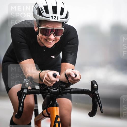 16.08.2026 - KN Förde Triathlon 2026 H.Heesch http://msf.ph/oto/9967813 16.08.2026 09:40:21 Radfahren 110, 121, 127, 140, 142, 148, 176, 191, 206 meine-sportfotos.de
