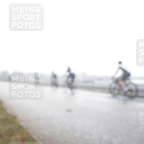 16.08.2026 - KN Förde Triathlon 2026 H.Heesch http://msf.ph/oto/9967837 16.08.2026 09:36:10 Radfahren 109, 124, 138, 156, 186, 192, 243 meine-sportfotos.de