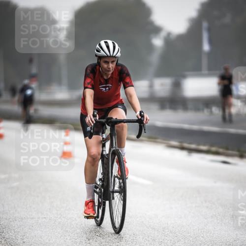 16.08.2026 - KN Förde Triathlon 2026 H.Heesch http://msf.ph/oto/9967962 16.08.2026 09:40:41 Radfahren 139, 184, 232 meine-sportfotos.de