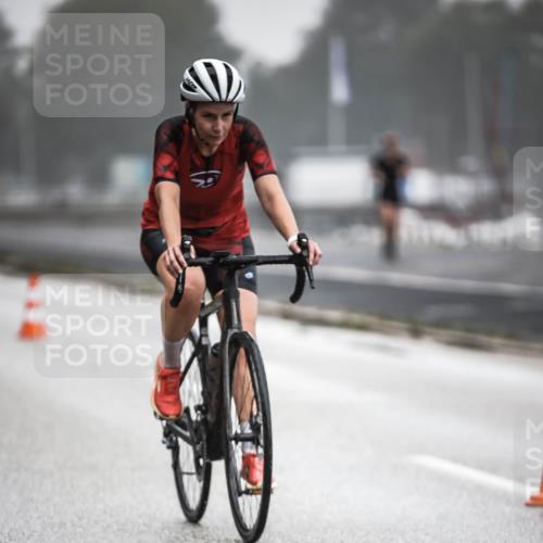 16.08.2026 - KN Förde Triathlon 2026 H.Heesch http://msf.ph/oto/9967967 16.08.2026 09:40:41 Radfahren 139, 184, 232 meine-sportfotos.de