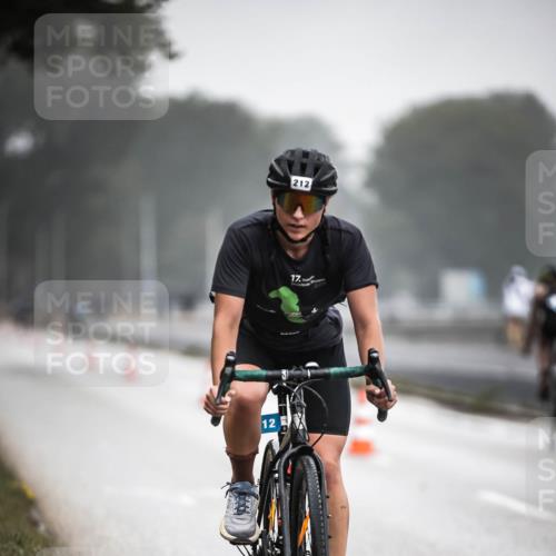 16.08.2026 - KN Förde Triathlon 2026 H.Heesch http://msf.ph/oto/9968020 16.08.2026 09:41:01 Radfahren 152, 212 meine-sportfotos.de