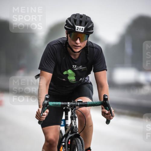 16.08.2026 - KN Förde Triathlon 2026 H.Heesch http://msf.ph/oto/9968031 16.08.2026 09:41:02 Radfahren 152, 212 meine-sportfotos.de