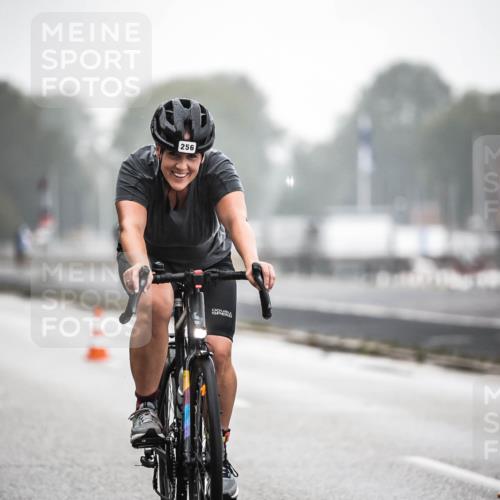 16.08.2026 - KN Förde Triathlon 2026 H.Heesch http://msf.ph/oto/9968078 16.08.2026 09:41:25 Radfahren 122, 256 meine-sportfotos.de