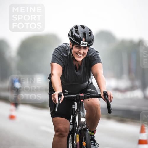 16.08.2026 - KN Förde Triathlon 2026 H.Heesch http://msf.ph/oto/9968087 16.08.2026 09:41:25 Radfahren 122, 256 meine-sportfotos.de