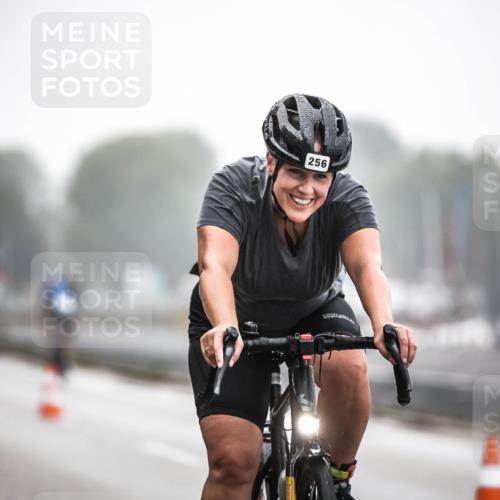 16.08.2026 - KN Förde Triathlon 2026 H.Heesch http://msf.ph/oto/9968088 16.08.2026 09:41:26 Radfahren 122, 132, 256 meine-sportfotos.de