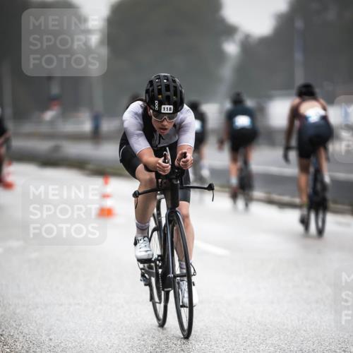 16.08.2026 - KN Förde Triathlon 2026 H.Heesch http://msf.ph/oto/9968120 16.08.2026 09:41:40 Radfahren 117, 118, 126, 129, 130, 171, 213, 229 meine-sportfotos.de