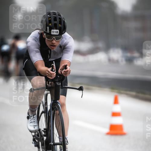 16.08.2026 - KN Förde Triathlon 2026 H.Heesch http://msf.ph/oto/9968131 16.08.2026 09:41:41 Radfahren 117, 118, 126, 129, 130, 171, 229 meine-sportfotos.de