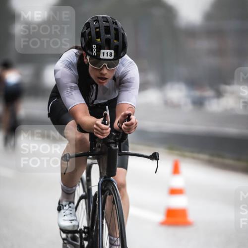 16.08.2026 - KN Förde Triathlon 2026 H.Heesch http://msf.ph/oto/9968133 16.08.2026 09:41:41 Radfahren 117, 118, 126, 129, 130, 171, 229 meine-sportfotos.de
