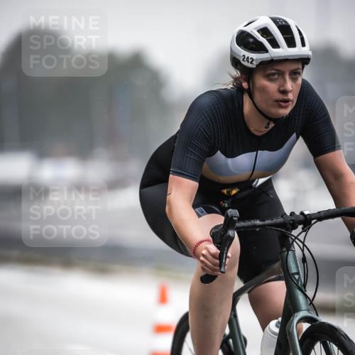 16.08.2026 - KN Förde Triathlon 2026 H.Heesch http://msf.ph/oto/9968274 16.08.2026 09:42:15 Radfahren 141, 226, 242 meine-sportfotos.de