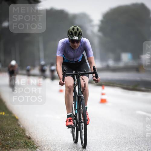 16.08.2026 - KN Förde Triathlon 2026 H.Heesch http://msf.ph/oto/9968430 16.08.2026 09:43:05 Radfahren 140, 214, 219, 223 meine-sportfotos.de