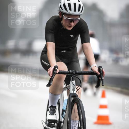 16.08.2026 - KN Förde Triathlon 2026 H.Heesch http://msf.ph/oto/9968504 16.08.2026 09:44:12 Radfahren 130, 131, 235, 245, 247, 251, 805 meine-sportfotos.de