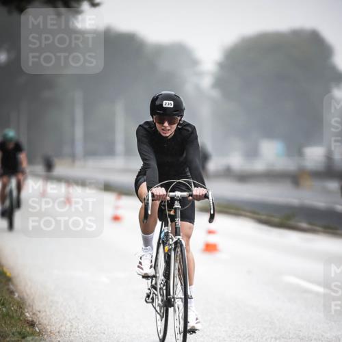 16.08.2026 - KN Förde Triathlon 2026 H.Heesch http://msf.ph/oto/9968507 16.08.2026 09:44:13 Radfahren 130, 131, 235, 245, 251, 805 meine-sportfotos.de