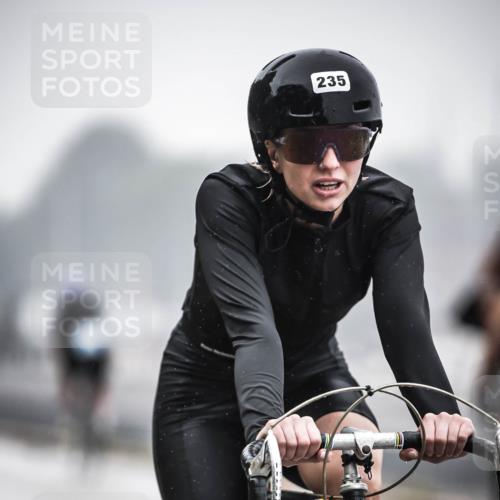 16.08.2026 - KN Förde Triathlon 2026 H.Heesch http://msf.ph/oto/9968531 16.08.2026 09:44:14 Radfahren 130, 131, 235, 245, 251, 805 meine-sportfotos.de