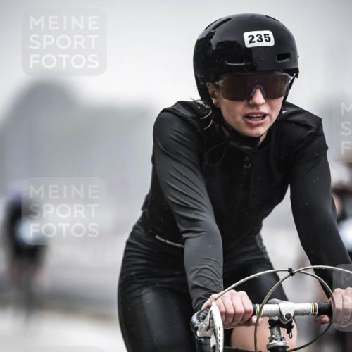 16.08.2026 - KN Förde Triathlon 2026 H.Heesch http://msf.ph/oto/9968532 16.08.2026 09:44:14 Radfahren 130, 131, 235, 245, 251, 805 meine-sportfotos.de
