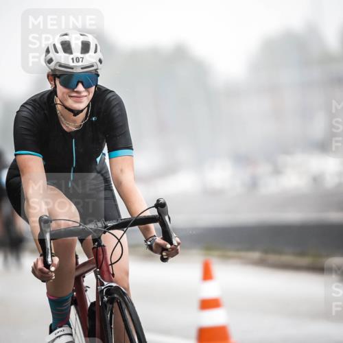 16.08.2026 - KN Förde Triathlon 2026 H.Heesch http://msf.ph/oto/9968594 16.08.2026 09:44:32 Radfahren 107, 205, 213, 254 meine-sportfotos.de