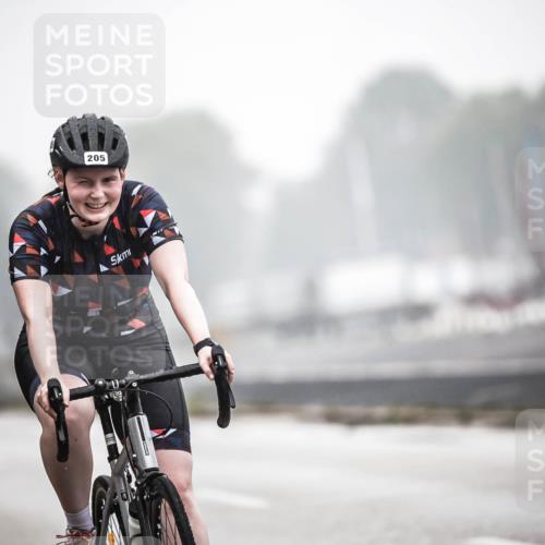 16.08.2026 - KN Förde Triathlon 2026 H.Heesch http://msf.ph/oto/9968619 16.08.2026 09:44:36 Radfahren 205, 213, 254 meine-sportfotos.de