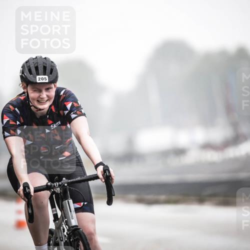 16.08.2026 - KN Förde Triathlon 2026 H.Heesch http://msf.ph/oto/9968621 16.08.2026 09:44:36 Radfahren 205, 213, 254 meine-sportfotos.de
