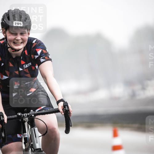 16.08.2026 - KN Förde Triathlon 2026 H.Heesch http://msf.ph/oto/9968628 16.08.2026 09:44:37 Radfahren 205, 213, 254 meine-sportfotos.de