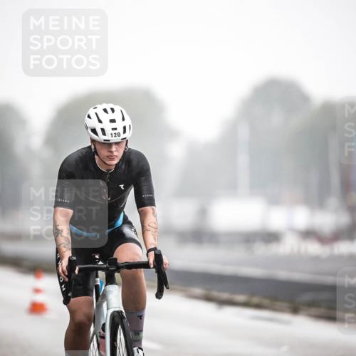 16.08.2026 - KN Förde Triathlon 2026 H.Heesch http://msf.ph/oto/9968737 16.08.2026 09:45:26 Radfahren 120, 155, 238, 243 meine-sportfotos.de