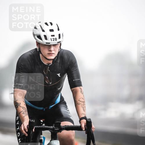 16.08.2026 - KN Förde Triathlon 2026 H.Heesch http://msf.ph/oto/9968748 16.08.2026 09:45:26 Radfahren 120, 155, 238, 243 meine-sportfotos.de