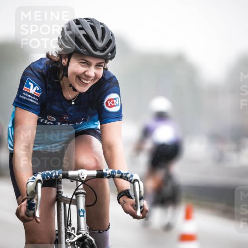 16.08.2026 - KN Förde Triathlon 2026 H.Heesch http://msf.ph/oto/9968806 16.08.2026 09:45:40 Radfahren 114, 143, 145, 147, 153, 182, 250 meine-sportfotos.de