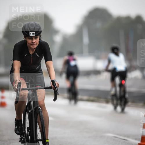16.08.2026 - KN Förde Triathlon 2026 H.Heesch http://msf.ph/oto/9969078 16.08.2026 09:46:58 Radfahren 131, 161, 166, 170, 178, 192, 805 meine-sportfotos.de