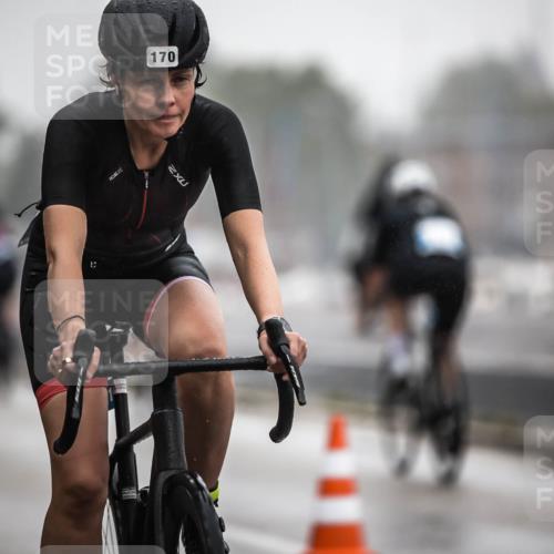 16.08.2026 - KN Förde Triathlon 2026 H.Heesch http://msf.ph/oto/9969087 16.08.2026 09:46:58 Radfahren 131, 161, 166, 170, 178, 192, 805 meine-sportfotos.de