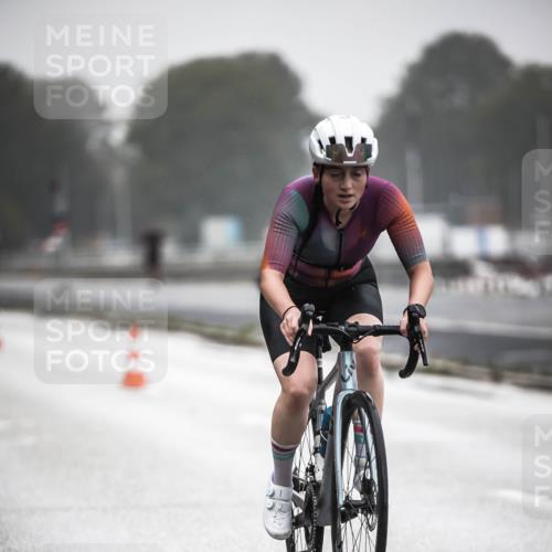 16.08.2026 - KN Förde Triathlon 2026 H.Heesch http://msf.ph/oto/9969127 16.08.2026 09:47:25 Radfahren 138, 228, 248, 254 meine-sportfotos.de