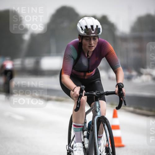 16.08.2026 - KN Förde Triathlon 2026 H.Heesch http://msf.ph/oto/9969134 16.08.2026 09:47:25 Radfahren 138, 228, 248, 254 meine-sportfotos.de