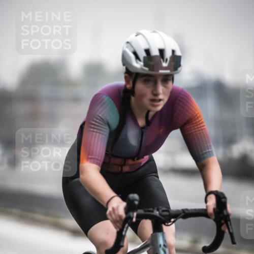 16.08.2026 - KN Förde Triathlon 2026 H.Heesch http://msf.ph/oto/9969142 16.08.2026 09:47:25 Radfahren 138, 228, 248, 254 meine-sportfotos.de