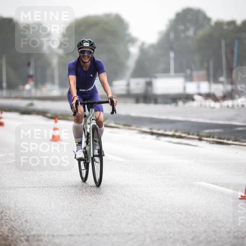 16.08.2026 - KN Förde Triathlon 2026 H.Heesch http://msf.ph/oto/9969308 16.08.2026 09:48:36 Radfahren 172, 175, 188, 225, 230, 243, 250 meine-sportfotos.de