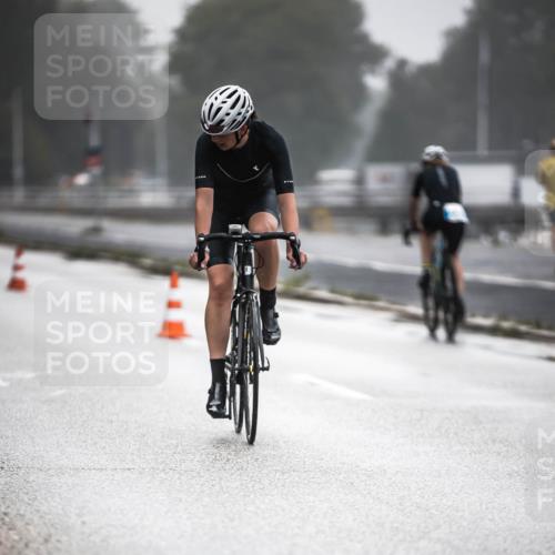16.08.2026 - KN Förde Triathlon 2026 H.Heesch http://msf.ph/oto/9969379 16.08.2026 09:49:04 Radfahren 190, 198 meine-sportfotos.de