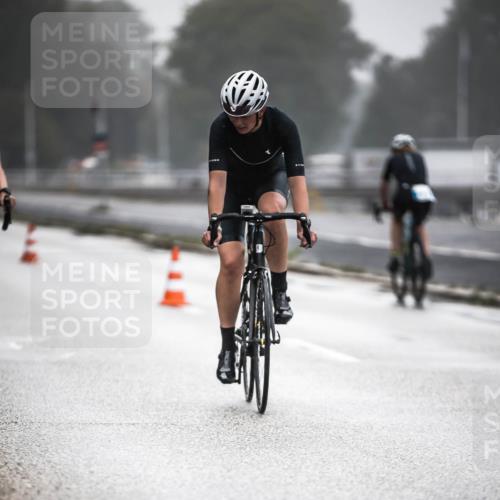 16.08.2026 - KN Förde Triathlon 2026 H.Heesch http://msf.ph/oto/9969381 16.08.2026 09:49:04 Radfahren 190, 198 meine-sportfotos.de