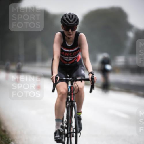 16.08.2026 - KN Förde Triathlon 2026 H.Heesch http://msf.ph/oto/9969383 16.08.2026 09:49:05 Radfahren 169, 190, 198 meine-sportfotos.de