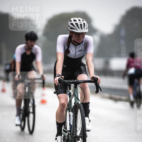 16.08.2026 - KN Förde Triathlon 2026 H.Heesch http://msf.ph/oto/9969427 16.08.2026 09:49:28 Radfahren 118, 161, 164, 178, 187, 189, 192, 253, 255 meine-sportfotos.de