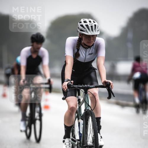 16.08.2026 - KN Förde Triathlon 2026 H.Heesch http://msf.ph/oto/9969428 16.08.2026 09:49:28 Radfahren 118, 161, 164, 178, 187, 189, 192, 253, 255 meine-sportfotos.de
