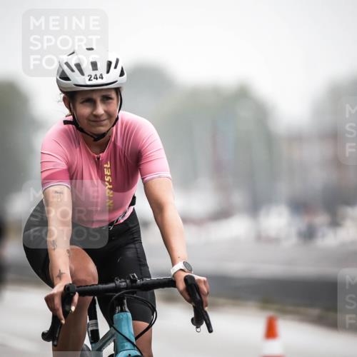 16.08.2026 - KN Förde Triathlon 2026 H.Heesch http://msf.ph/oto/9969542 16.08.2026 09:49:55 Radfahren 117, 186, 236, 244 meine-sportfotos.de