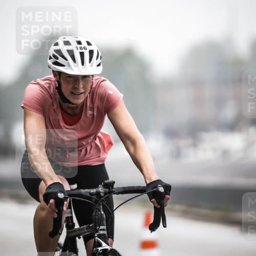 16.08.2026 - KN Förde Triathlon 2026 H.Heesch http://msf.ph/oto/9969559 16.08.2026 09:49:58 Radfahren 117, 186, 244 meine-sportfotos.de