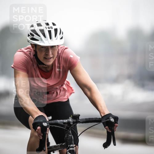 16.08.2026 - KN Förde Triathlon 2026 H.Heesch http://msf.ph/oto/9969561 16.08.2026 09:49:58 Radfahren 117, 186, 244 meine-sportfotos.de