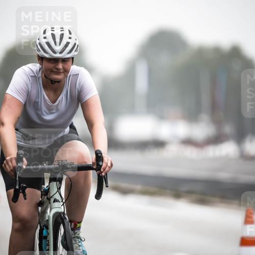 16.08.2026 - KN Förde Triathlon 2026 H.Heesch http://msf.ph/oto/9969590 16.08.2026 09:50:11 Radfahren 138, 242 meine-sportfotos.de