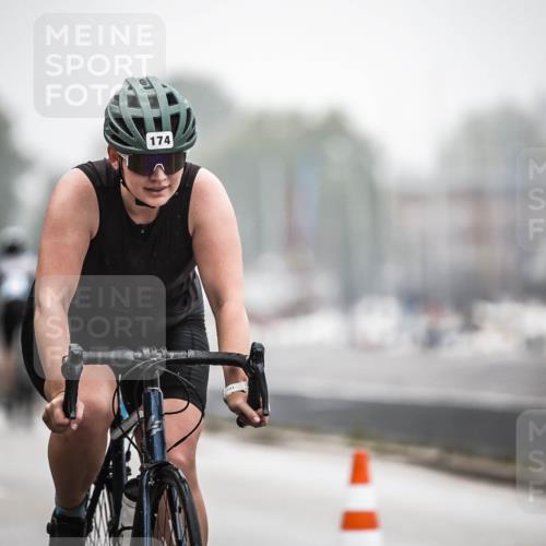 16.08.2026 - KN Förde Triathlon 2026 H.Heesch http://msf.ph/oto/9969645 16.08.2026 09:50:19 Radfahren 156, 174, 194, 239 meine-sportfotos.de