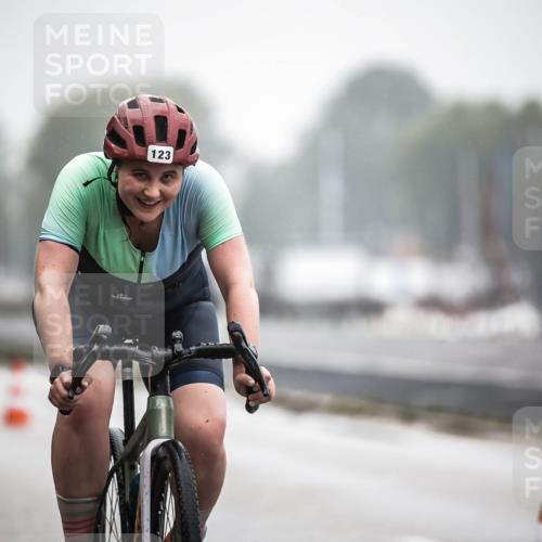 16.08.2026 - KN Förde Triathlon 2026 H.Heesch http://msf.ph/oto/9969712 16.08.2026 09:50:37 Radfahren 123, 126, 148, 217, 228 meine-sportfotos.de