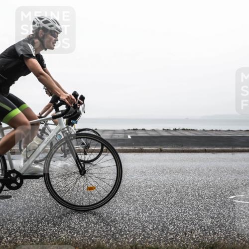 16.08.2026 - KN Förde Triathlon 2026 H.Heesch http://msf.ph/oto/9970042 16.08.2026 09:52:33 Radfahren 130, 163, 165, 191, 212, 235, 259 meine-sportfotos.de