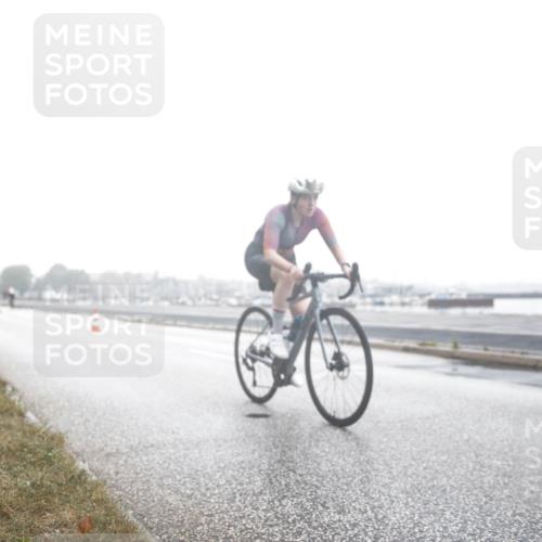 16.08.2026 - KN Förde Triathlon 2026 H.Heesch http://msf.ph/oto/9970057 16.08.2026 09:47:26 Radfahren 138, 228, 248, 254 meine-sportfotos.de