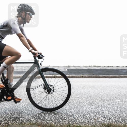 16.08.2026 - KN Förde Triathlon 2026 H.Heesch http://msf.ph/oto/9970074 16.08.2026 09:53:01 Radfahren 108, 139, 194, 239, 260 meine-sportfotos.de
