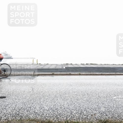 16.08.2026 - KN Förde Triathlon 2026 H.Heesch http://msf.ph/oto/9970082 16.08.2026 09:53:04 Radfahren 108, 139, 239 meine-sportfotos.de