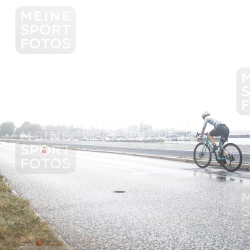 16.08.2026 - KN Förde Triathlon 2026 H.Heesch http://msf.ph/oto/9970088 16.08.2026 09:48:26 Radfahren 121, 145, 168, 238, 252 meine-sportfotos.de