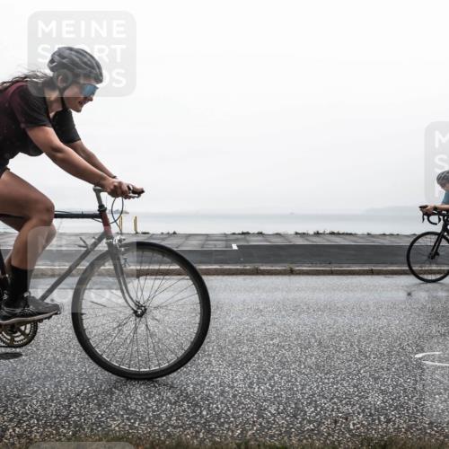 16.08.2026 - KN Förde Triathlon 2026 H.Heesch http://msf.ph/oto/9970095 16.08.2026 09:53:18 Radfahren 180, 226, 229 meine-sportfotos.de